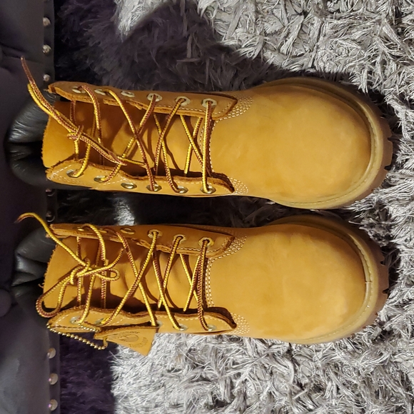 Timberland - Picture 2 of 4